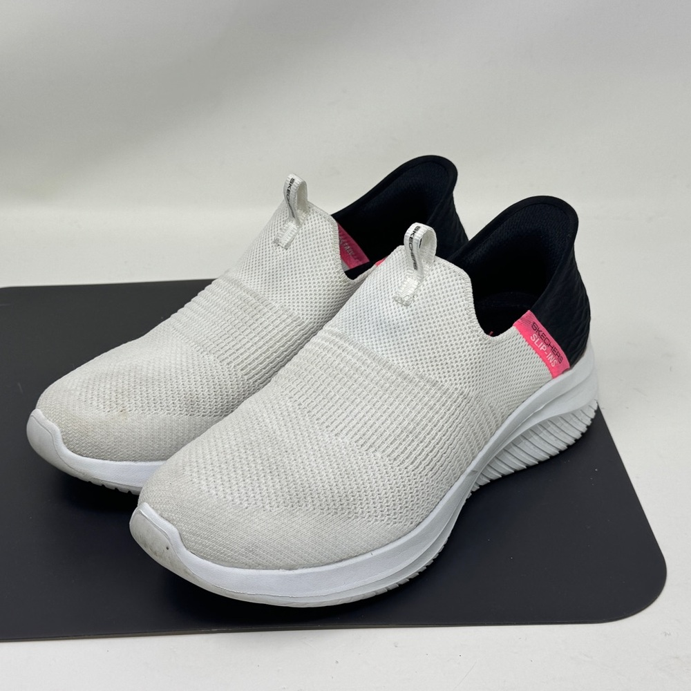 Skechers hands free Slip Ins stretch fit 149707 wbk size 7.5